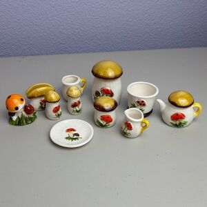 Charming Vintage 1970s Sears Roebuck Merry Mushroom Miniatures Set of all 11 pc